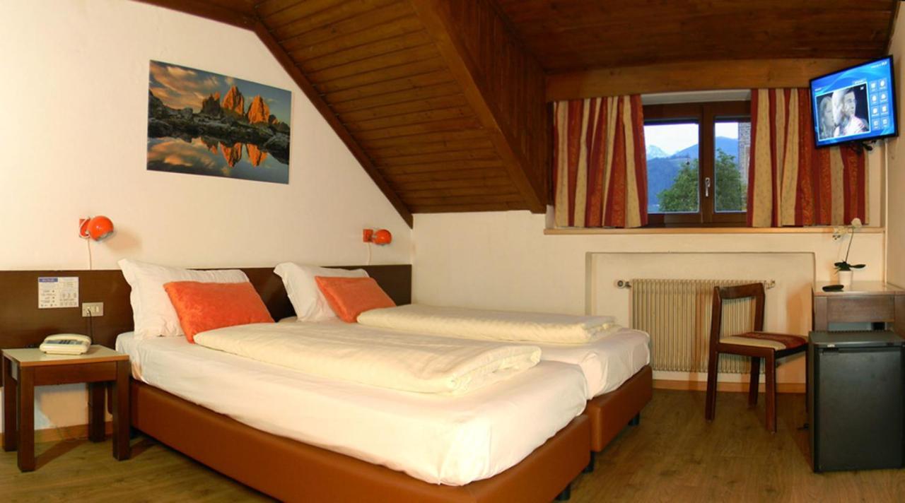 Hotel Bologna Brunico Exterior photo